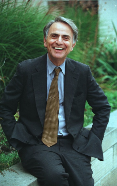 File:Carl sagan.jpg